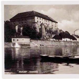 Nábřeží na dobových pohlednicích 