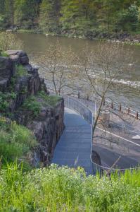 Nábřeží Maxipsa Fíka v Kadani pokračuje